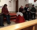 Bild: mez
Unter dem Motto „Steh auf und geh!“ stand der Weltgebetstag, für den Frauen aus Simbabwe die Gebetsordnung für den Gottesdienst in der Pfarrkirche. gestaltet hatten.