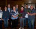 Bild: rrd
Vier Vereinsjubilare und ihre Gratulanten (von links): Vorsitzende Leni Knahn, Garten-Fachberaterin Michaela Basler, Landrat Richard Reisinger, Renate Niedermann, Bürgermeister Hans Durst, Manuela Pilhofer, Hermann Mertel und Bernd Lindenberger.
