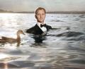 Bild: exb/Gregor Hohenberg
Max Raabe steht das Wasser zwar noch nicht bis zum Hals. Wegen des Coronavirus' geraten nun aber auch seine Terminpläne ins Schwimmen.