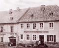 Repro: ü
Im Nußstein-Anwesen (links) war vor und nach dem Zweiten Weltkrieg die Rechenstube untergebracht. Letzter Rechner war Georg Nußstein.