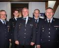 Bild: Günter Schindler
Bei der Ehrung (von links): Bürgermeister Markus Dollacker, Vorsitzender Günter Schindler, Kommandant Dominik Ernst, Ehrenkommandant Christian Holler, 2. Kommandant Raimund Meier, Kreisbrandmeister Jürgen Ehrnsberger.