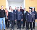 Bild: gi
Matthias Balk (links) ist neuer Vorsitzender der Feuerwehr Etzgersrieth. Rudolf Mitlmeier (Fünfter von rechts) stellte sich nach 17 Jahren als Chef nicht mehr zur Wahl.