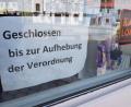 Bild: ck
Die Geschäfte im Stadtzentrum in Vohenstrauß haben bis auf wenige Ausnahmen geschlossen. Über Telefon, ihre Internetseiten oder Facebook bleiben die Unternehmer aber mit ihren Kunden in Verbindung.