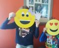 Bild: exb
Einige Kinder haben nach einer „Kinderhauspost“-Nachricht Smileys gebastelt und Fotos davon an das Kinderhaus-Team geschickt.