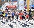 Bild: Ziegler
Solche Bilder vom Amberger Marktplatz wird es in diesem Sommer nicht geben. Die Running Night ist eines von drei Rennen der Landkreiscup-Serie, die abgesagt wurden.