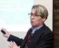 Bild: Petra Hartl
Fragen der Tierhaltung behandelt Dr. Iris Fuchs vom Veterinäramt Bayreuth in ihrem Vortrag bei der Milcherzeugergemeinschaft Sulzbach-Rosenberg.