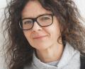 Bild: Lowak
Ausmisten muss sein, doch manches kann man einfach nicht wegwerfen. Michaela Lowak stößt beim Stöbern im Keller auf Plastiktüten aus den 70er und 80er Jahren.