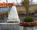 Bild: lgc
"Frohe Ostern" und außerdem "Bleibt GESUND" heißt es an diesem Osterbrunnen.