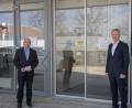 Bild: Nikolai Fischer (LfP)/exb
Tauschen sich unter Beachtung der wichtigen Hygieneregeln aus und halten dabei gebührend Abstand: LfP-Präsident Markus Schick und Landtagsabgeordneter Harald Schwartz.