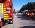 Bild: Feuerwehr Landkreis Schwandorf 
Auf der Autobahn zwischen Wernberg-Köblitz und Luhe-Wildenau ist am Donnerstagmorgen ein Mercedes-Fahrer beim Ausweichen ins Schleudern geraten.