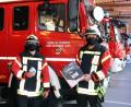Bild: jma
Das Coronavirus legt auch die Eschenbacher Feuerwehr lahm: Stellvertretender Kommandant Daniel Danzer (links) und Kommandant Christian Götz erklären die neuen Schutzmaßnahmen der Wehr.