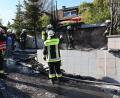 Bild: gf
Am Kreuzerweg in Sulzbach-Rosenberg geriet am Samstagnachmittag ein Schuppen und eine Garage in Brand.