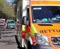 Bild: jma
Drei Radfahrer krachten auf dem Radweg bei Metzenhof zusammen. Zwei Rettungswagen und eine Notärztin rücken an, um sich um die Verletzten zu kümmern.