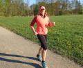 Bild: exb
Alexandra Harwardt lädt alle Läufer aus Weiden und der Umgebung am 1. Mai zum Virtual Run ein.