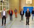 Bild: fjo
Zu den acht Mitgliedern, die dem neuen Marktrat in Tännesberg nicht mehr angehören, zählen auch die beiden Bürgermeister, Max Völkl (links) und Hans-Peter Klünner (vorne, Mitte).