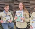 Bild: exb
Wegen Corona einzeln fotografiert und zusammen montiert: das Redaktionsteam des "Pfadihütten-Echos", Chefredakteurin Bettina Wolf und die beiden Stammesvorsitzenden David Kreinhöfner (links) und Thomas Neugirg.