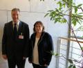 Bild: Felix Engelhard/exb
Marianne Schieder (SPD) und Hans Eich von der Deutschen Zoll- und Finanzgewerkschaft.