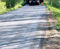 Bild: gru
Der Oberbau der Gemeindeverbindungsstraße wird verstärkt.
