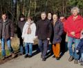 Archivbild: Hirsch
Bei einem Spaziergang durch das Naturschutzgebiet im Februar forderten Mitglieder des Vogelschutzbundes und der ÖDP ein Umdenken bei den Planungen eines Gewerbegebietes im Bereich "Heiligenholz". Jetzt erzielten sie einen Teilerfolg.