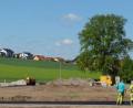 Bild: ohr
Die Erschließungsarbeiten im neuen Baugebiet laufen schneller als geplant: Bereits Ende Mai ist die Fertigstellung.