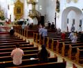 Bild: le
Unter Einhaltung aller diözesanen und staatlichen Anweisungen fand am 4. Sonntag nach Ostern in der Pfarrkirche St. Johannes der Täufer Gottesdienst statt.