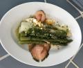 Bild: Michael Schiffer 
Fein mariniert wird der weiße und grüne Spargel. Dazu harmoniert perfekt der gebeizte Lachs.