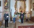 Bild: jzk
Vor dem Marienaltar sagte Stadtpfarrer Thomas Kraus den Mitgliedern der Frauenbund-Führungsrunde, Maria Drechsler, Agnes Emerig, Rita Ponnath und Regina Frank (von rechts), „Vergelt`s Gott“.