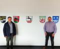 Bild: sm
Das neue Führungsduo an der Spitze der Verwaltungsgemeinschaft Neustadt ist die gekürt. Die beiden Vorsitzenden der Gemeinschaftsversammlung heißen Gerhard Kellner (Stellvertreter, links) und Markus Ludwig (Vorsitzender, rechts).