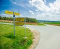 Bild: exb
Ab Dienstag, 2. Juni, beginnen die Sanierungs- und Ausbauarbeiten an den Ortsverbindungsstraßen von Gründlhut bis Altköslarn, weiter bis Haidhügel und Neuenreuth.