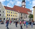 Bild: kök
Der Linedance-Flashmob auf dem Luitpoldplatz brachte Bewegung in die Innenstadt.