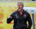 Bild: Daniel Karmann/dpa
Nürnbergs Trainer Jens Keller lobt den absoluten Willen seiner Mannschaft. Er sagt aber auch: "Wir müssen auch mal einen Sieg erwzingen."