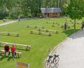 Bild: tr
Vor oder im Geschichtspark ist der geforderte Sicherheitsabstand kein Problem.