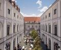 Grafik: Bauart Amberg
Blick auf den Innenhof der Drei Höfe, wie er sich ab Frühjahr 2023 präsentieren wird. Auf der rechten Seite zieht ein Restaurant mit 150 Plätzen ein, links entsteht ein Tagescafé mit 50 Plätzen. Im Hof selbst sollen noch einmal 100 Menschen essen und trinken können.