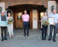 Bild: gru
Von links Altbürgermeister Werner Renner mit Ehefrau Erika, Bürgermeister Hans-Jürgen Strehl sowie Martin und Sabine Wopperer.