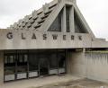 Bild: Wolfgang Steinbacher
Die Glaskathedrale, Gropius' einziges Bauwerk in der Oberpfalz und zugleich das letzte seines Lebens, feiert heute 50. Geburtstag: Am 9. Juni 1970 wurde es eingeweiht, zahlreiche Gäste nahmen damals am Festakt teil.