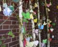Bild: szl
Das Kinderbibelwochen-Team der evangelischen Pfarrei Tirschenreuth hält kleine Überraschungstüten für die Kinder bereit.
