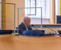 Bild: Armin Weigel
Joachim Wolbergs, Ex-Oberbürgermeister von Regensburg, sitzt im Verhandlungssaal des Landgerichts hinter Trennwänden aus Plexiglas. Foto: Armin Weigel/dpa/Archivbild