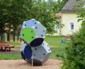 Bild: lgc
Der Generationenspielplatz in Schlammersdorf ist fertig. Es ist ein Platz entstanden, auf dem sich Besucher jeden Alters wohl fühlen können.