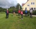 Bild: exb
Nach der Siegerehrung: Golfclub-Präsident Wolfgang Ries zusammen mit den erfolgreichsten Teilnehmern Klaus Mayerhöfer, Falk Schäfer, Christina Höfer, Wolfgang Muny und Heinz Engmann (von links).