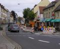 Bild: pz
Die Auswechslung der defekten Wasserleitungsschieber in der Innenstadt war auch ein Thema im Stadtrat. Inzwischen sind die Arbeiter des Stadtbauhofs mit ihren Maschinen in die Prinz-Ludwig-Straße (Bild) umgezogen.