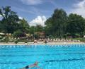 Bild: Stadt Schwandorf/exb
Freibadbesucher müssen sich heuer auf den Schwimmbetrieb beschränken.