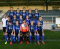 Bild: exb
Die U15-Junioren der SpVgg SV Weiden von Trainer Stefan Grünauer (links im weißen Poloshirt) lagen zum Zeitpunkt des Saisonabbruchs ungeschlagen auf Platz eins der Bezirksoberliga und dürfen in der kommenden Runde in der Bayernliga antreten.