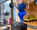 Bild: mr
Eric Frenzel in seinem Trainingshaus im Flossenbürger Ortsteil St. Ötzen. In der Coronazeit trainierte er hier viel oder war im Kreis Neustadt/WM auf Skirollern oder dem Rad unterwegs.
