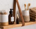 Symbolbild: LIGHTFIELD STUDIOS - stock.adobe.com
Zahlreiche Hygieneprodukte im Badezimmer können durch "zero waste"-Alternativen ersetzt werden.