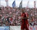Bild: Alexander Unger
Knapp 14 000 Zuschauer wollten am 20. Juli 2008 den FC Bayern München im FC-Stadion sehen. Einer der Stars damals: Martin Demichelis.
