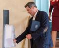Bild: Peter Kneffel/dpa
Markus Söder (CSU) zu Beginn der Kabinettssitzung in der Bayerischen Staatskanzlei.