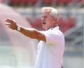 Bild: Alexander Hassenstein/dpa
Jens Keller ist nicht länger Trainer beim 1. FC Nürnberg.