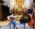 Bild: do
Nach dem coronabedingten Aus feiert in der Klosterkirche Speinshart die Kultur ihr Comeback. Mit einem Konzert für Oud (Fadhel Boubaker) und Kontrabass (Tobias Schmitt) trifft die Begegnungsstätte dabei eine gute Wahl.