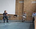 Bild: bjp
Kämmerer Christian Marzi (rechts, neben Verwaltungsleiter Christian Moller) und der frischgebackene Schulverbandsvorsitzende Bernhard Stangl (links) erläutern in der konstituierenden Verbandsversammlung in der Stadthalle den Haushaltsentwurf für den Schulverband Pressath.