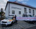 Bild: flm
Wolfgang Rosner (links) und Helmut Zeitler (rechts) von der BRK-Bereitschaft hoffen auf zahlreiche Spender, wenn der Blutspendedienst am 9. Juli in der Stadthalle Station macht.